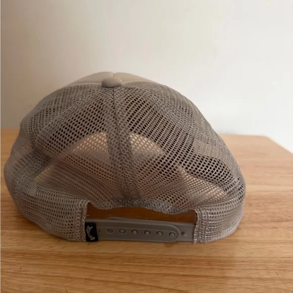 Billabong Gray Trucker Hat with Wave Logo - Picture 3 of 5